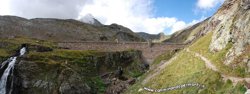 056 panoramica dalla diga del Lago di Aviasco.jpg